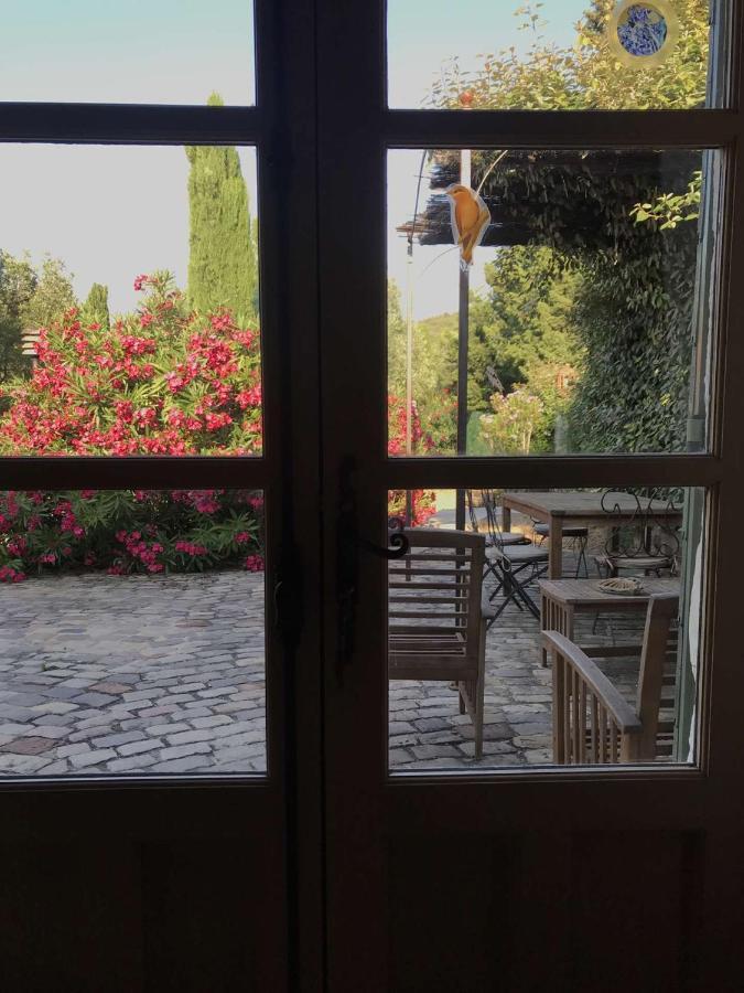 Le Mazet De La Dame Panzió Barbentane Kültér fotó